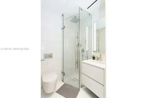 300 Biscayne Boulevard Way Miami FL 33131