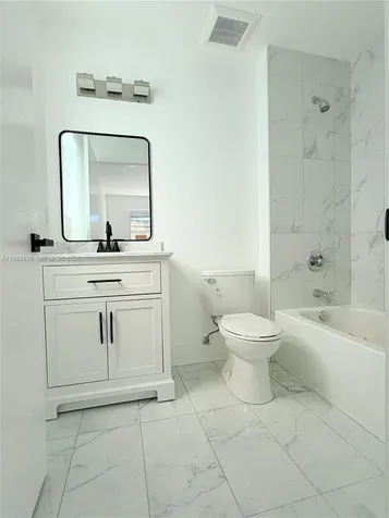 1629 NW 40th Street Miami FL 33142