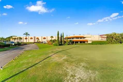 8901 S Hollybrook Boulevard Pembroke Pines FL 33025