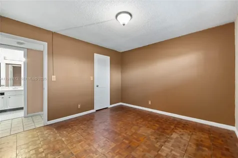 8901 S Hollybrook Boulevard Pembroke Pines FL 33025
