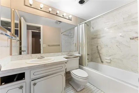 8901 S Hollybrook Boulevard Pembroke Pines FL 33025