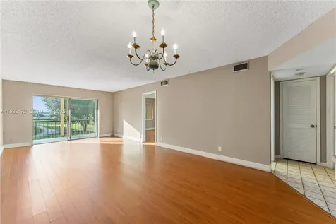 8901 S Hollybrook Boulevard Pembroke Pines FL 33025