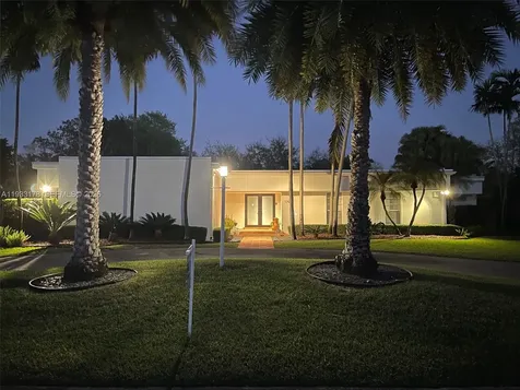 17025 SW 80th Court Palmetto Bay FL 33157