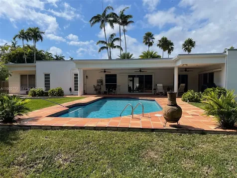 17025 SW 80th Court Palmetto Bay FL 33157