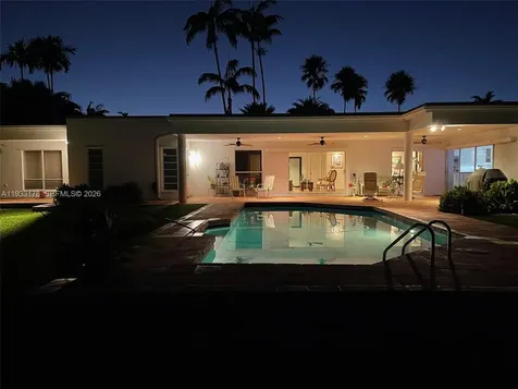 17025 SW 80th Court Palmetto Bay FL 33157