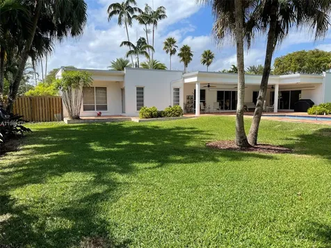 17025 SW 80th Court Palmetto Bay FL 33157