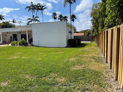 17025 SW 80th Court Palmetto Bay FL 33157