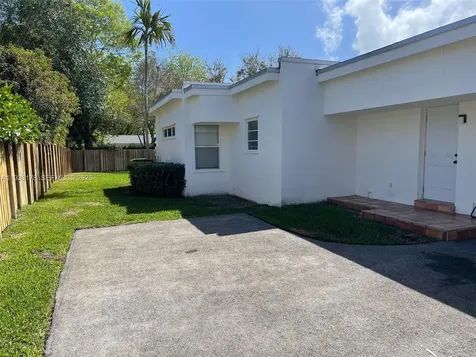 17025 SW 80th Court Palmetto Bay FL 33157