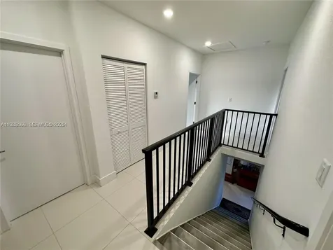 306 NW 11th Court Florida City FL 33034