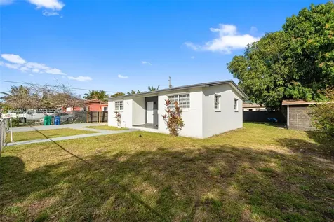 7625 NW 14th Court Miami FL 33147