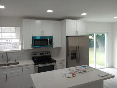 7625 NW 14th Court Miami FL 33147