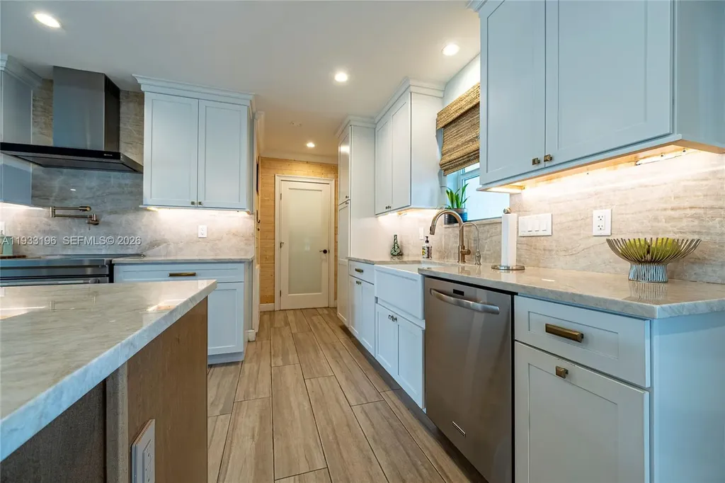 2832 NE 34th Street Lighthouse Point FL 33064