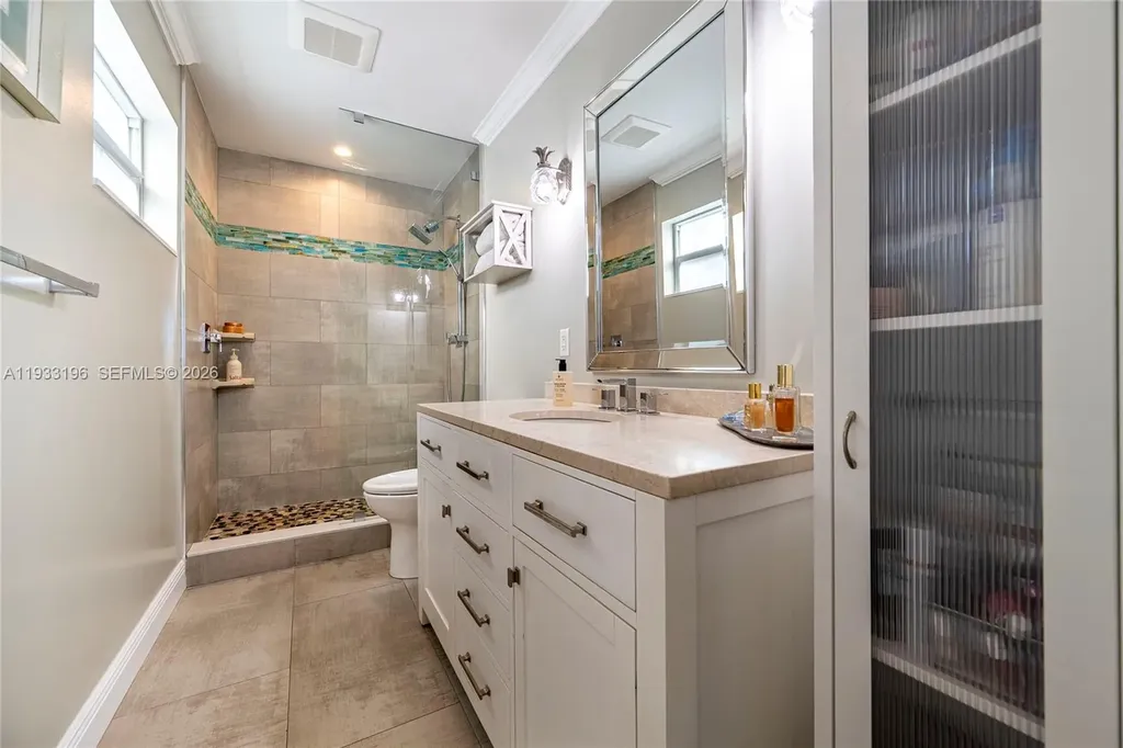 2832 NE 34th Street Lighthouse Point FL 33064
