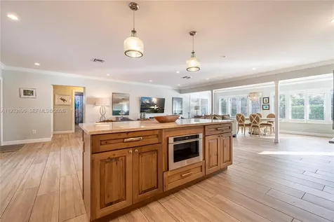 2832 NE 34th Street Lighthouse Point FL 33064
