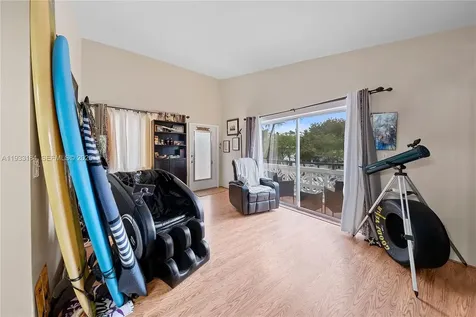 8040 Tatum Waterway Drive Miami Beach FL 33141