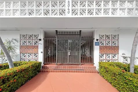 8040 Tatum Waterway Drive Miami Beach FL 33141