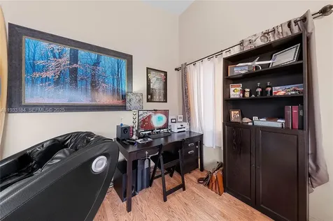 8040 Tatum Waterway Drive Miami Beach FL 33141