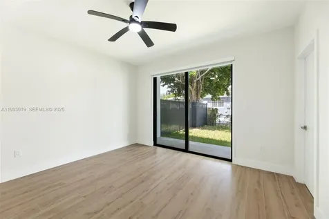 6852-6850 NW 4th Avenue Miami FL 33150