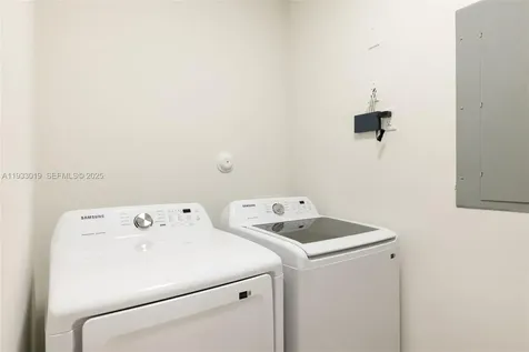 6852-6850 NW 4th Avenue Miami FL 33150