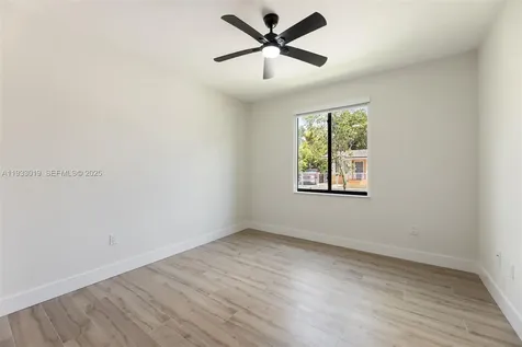6852-6850 NW 4th Avenue Miami FL 33150