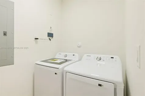6852-6850 NW 4th Avenue Miami FL 33150