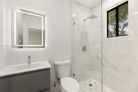 6852-6850 NW 4th Avenue Miami FL 33150
