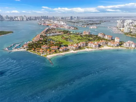 2124 Fisher Island Drive Miami Beach FL 33109