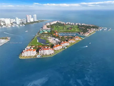 2124 Fisher Island Drive Miami Beach FL 33109