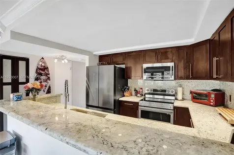 16478 NE 27th Place Eastern Shores FL 33160