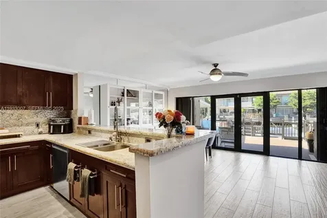 16478 NE 27th Place Eastern Shores FL 33160