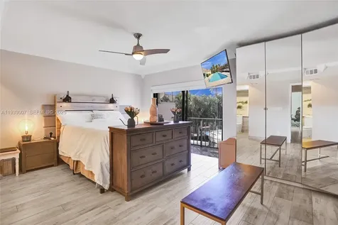 16478 NE 27th Place Eastern Shores FL 33160