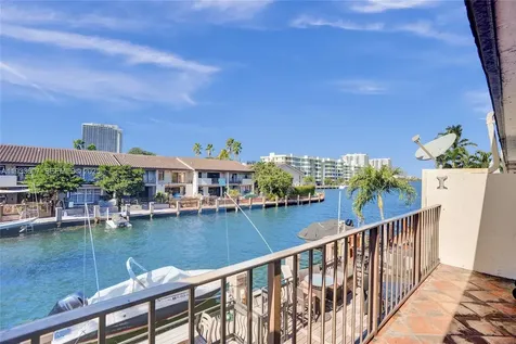 16478 NE 27th Place Eastern Shores FL 33160