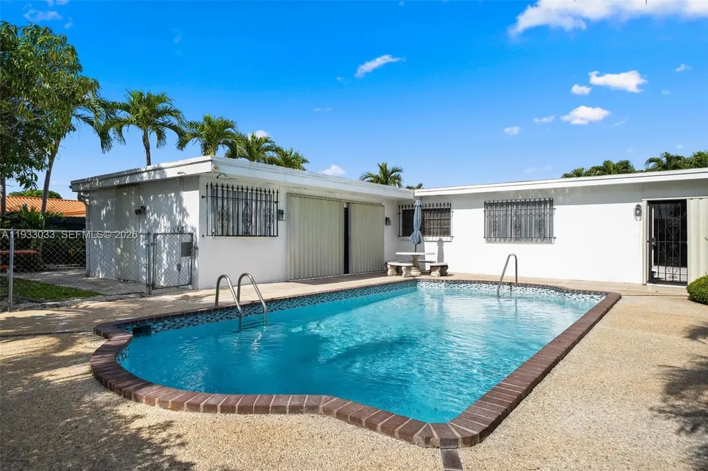 8490 Grand Canal Drive Miami FL 33144