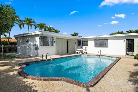 8490 Grand Canal Drive Miami FL 33144