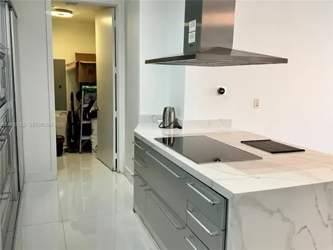 18201 Collins Avenue Sunny Isles Beach FL 33160