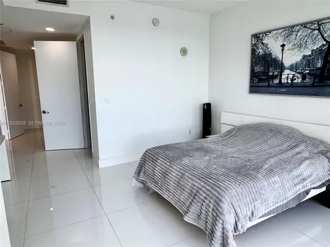 18201 Collins Avenue Sunny Isles Beach FL 33160