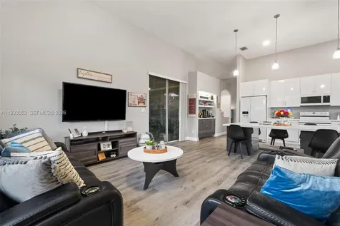 343 SW 187th Terrace Pembroke Pines FL 33029