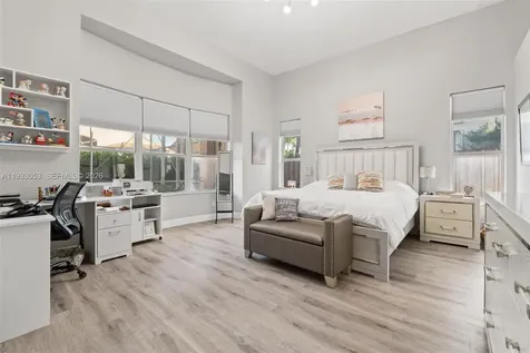 343 SW 187th Terrace Pembroke Pines FL 33029