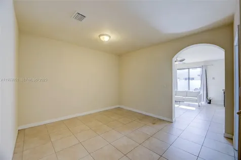 3316 W 91st Terrace Hialeah FL 33018