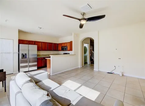 3316 W 91st Terrace Hialeah FL 33018