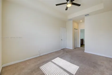 3316 W 91st Terrace Hialeah FL 33018