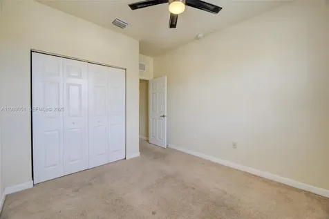 3316 W 91st Terrace Hialeah FL 33018