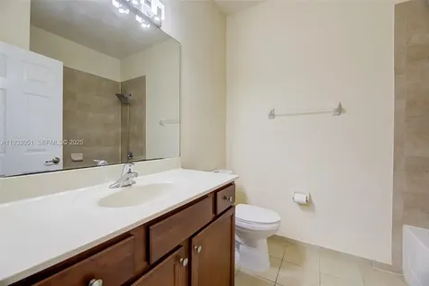 3316 W 91st Terrace Hialeah FL 33018