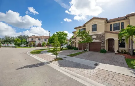 3316 W 91st Terrace Hialeah FL 33018