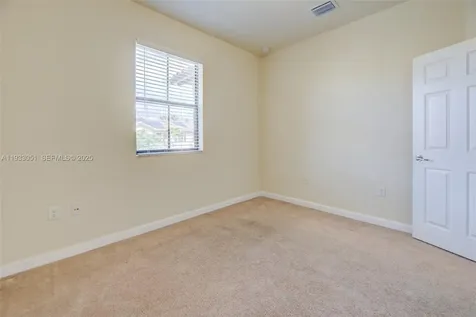 3316 W 91st Terrace Hialeah FL 33018