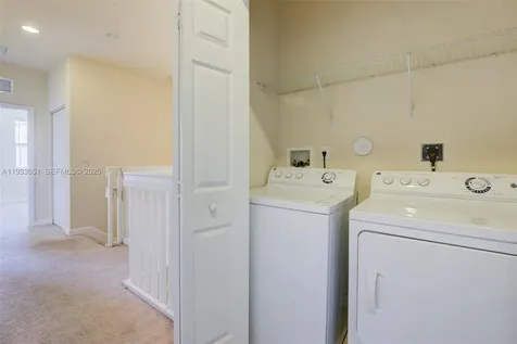 3316 W 91st Terrace Hialeah FL 33018