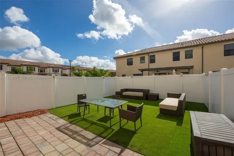 3316 W 91st Terrace Hialeah FL 33018