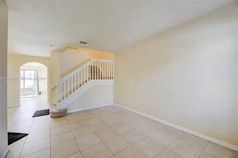 3316 W 91st Terrace Hialeah FL 33018