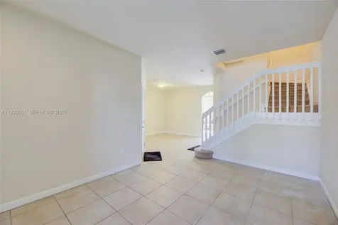 3316 W 91st Terrace Hialeah FL 33018