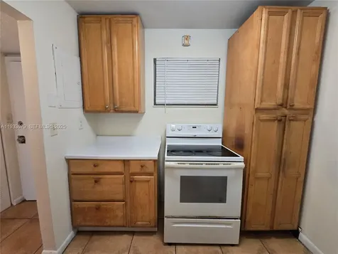 3600 NW 21st Street Lauderdale Lakes FL 33311